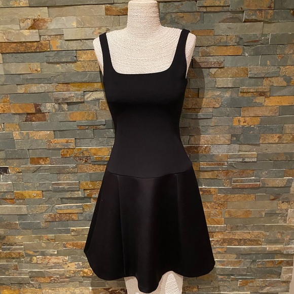 Theory Dresses & Skirts - Theory Avanta C Dress (Mulitple Sizes) NWT